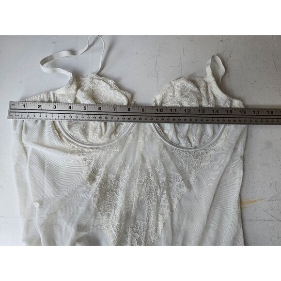 Abercrombie & Fitch White Lace Bodysuit Lingerie Adjustable Straps Snap Closure - Picture 4 of 4
